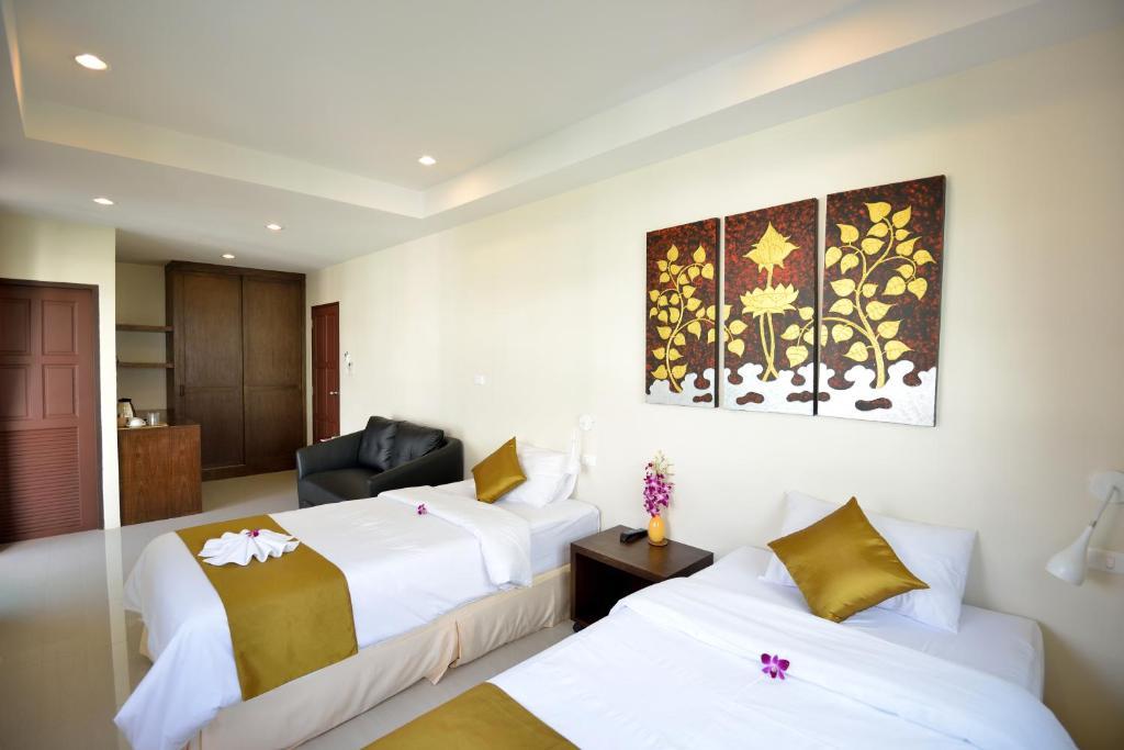 At Kamala Hotel Room photo